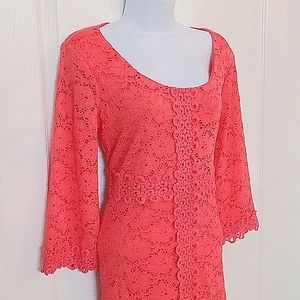 NWT🎁FREE GIFT IS INCLUDED🎁 Lace Overlay Embroidered Crochet Midi Dress Stretch